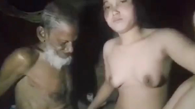 Desi Bura Chacha – Slim Babe Hard Doggy Aur Ek Baar Exposed